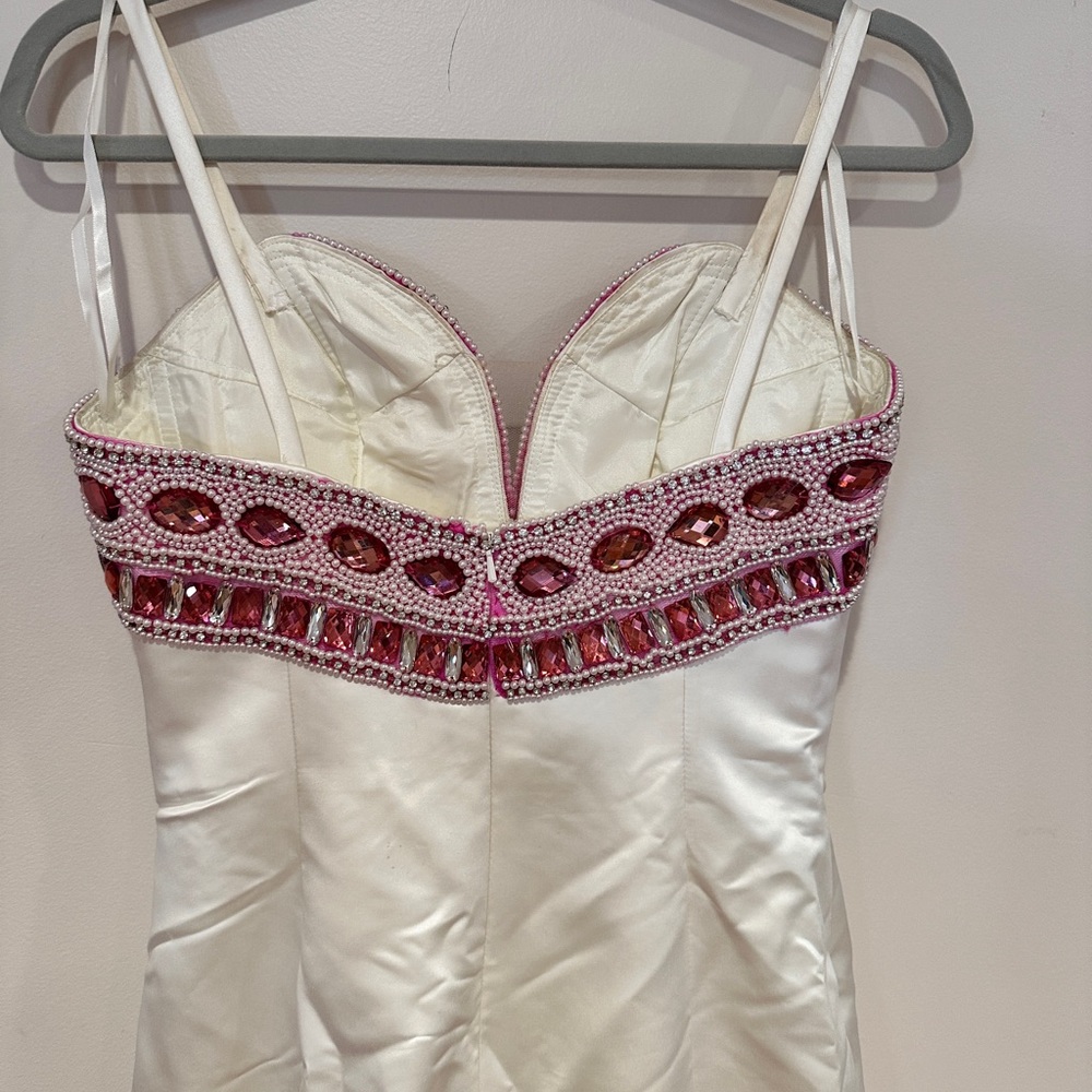 Formal Dress - Picture 8 of 10